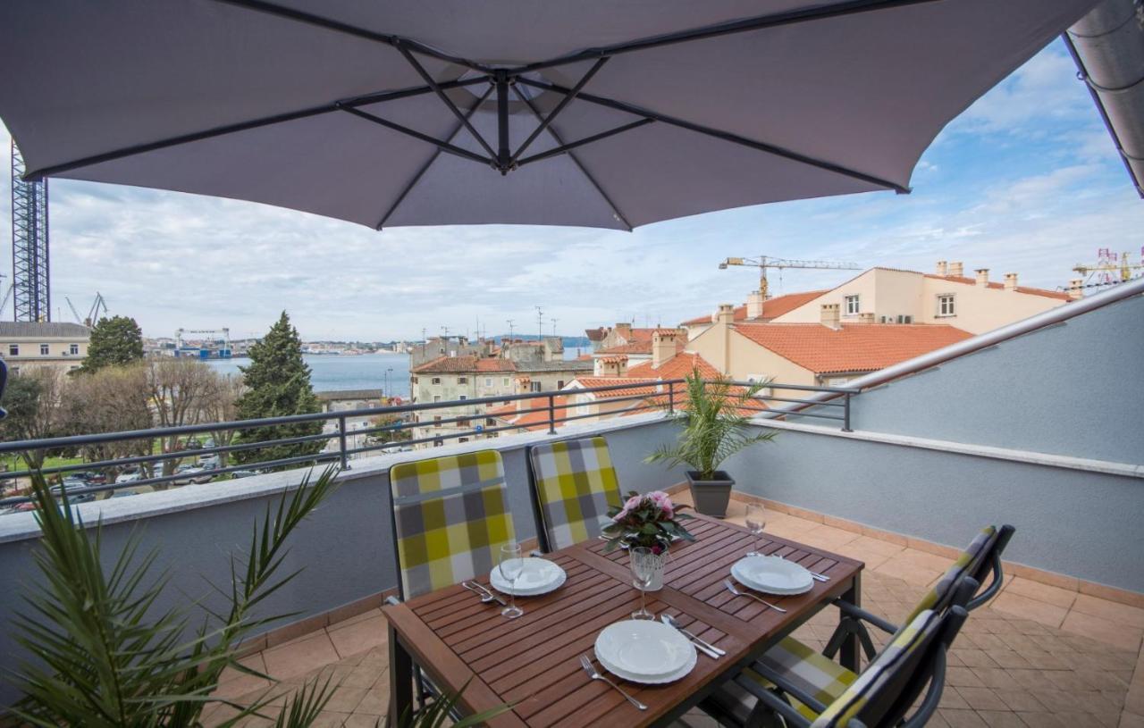 City Centre Sea View Apartment Pula Bagian luar foto